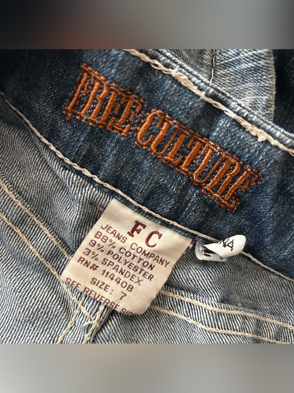 Free Culture Low-Rise Washed Denim Short Shorts - Picture 4 of 4
